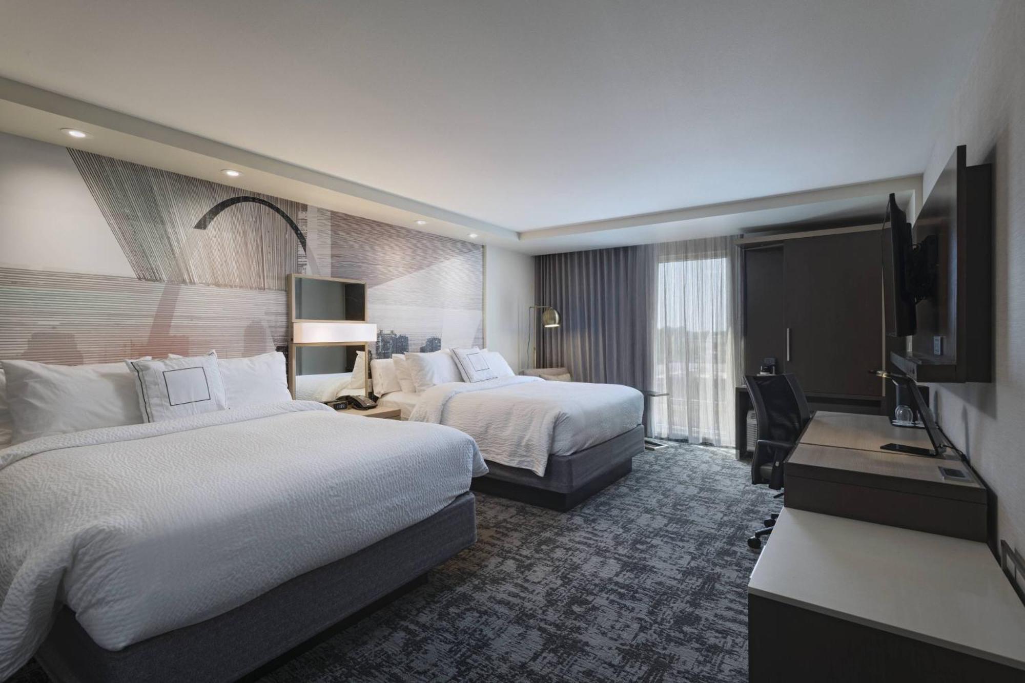 Отель Courtyard St. Louis Brentwood Richmond Heights Экстерьер фото